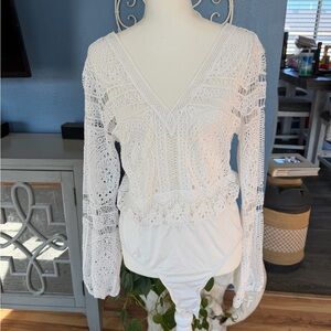 Chic White Lace V-Neck Bodysuit
